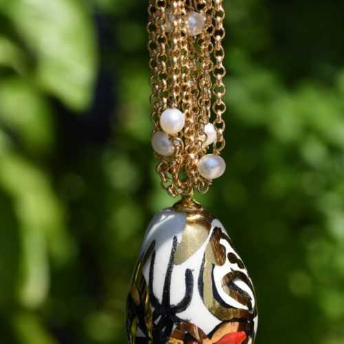 Girocollo di perle e ceramica dipinta a mano oro zecchino
