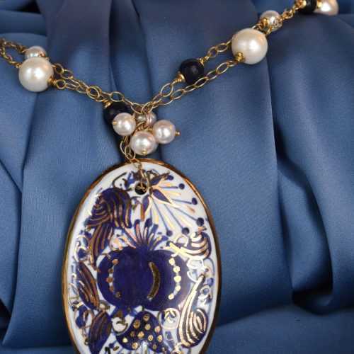 Collana con perle, agata e ceramica dipinta oro 24k
