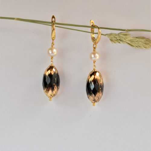 Orecchini pendenti con perle Akoya e onice dipinto oro 24k