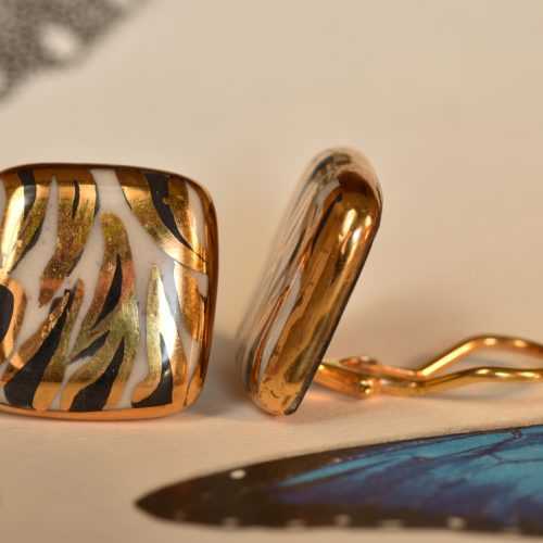 Orecchini bottone donna a clip in ceramica dipinta oro 24k